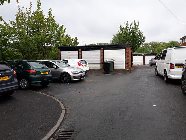 Lock-up garages, Aston Terrace, Bramley