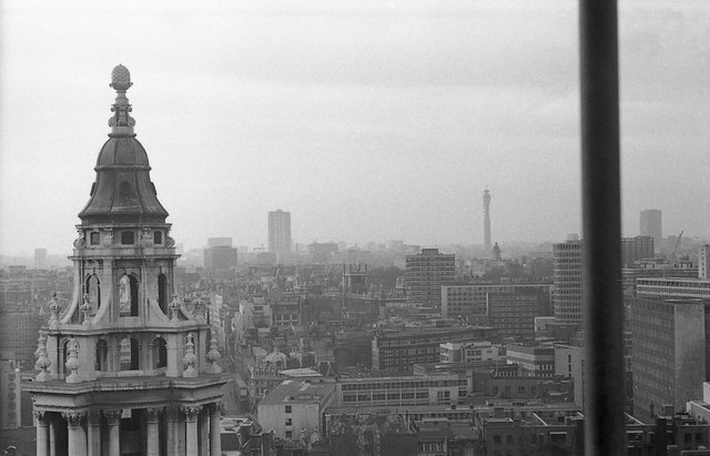 View over London in 1974 © Philip Halling :: Geograph Britain and Ireland