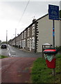 Bilingual end of cycle route sign, New Tredegar