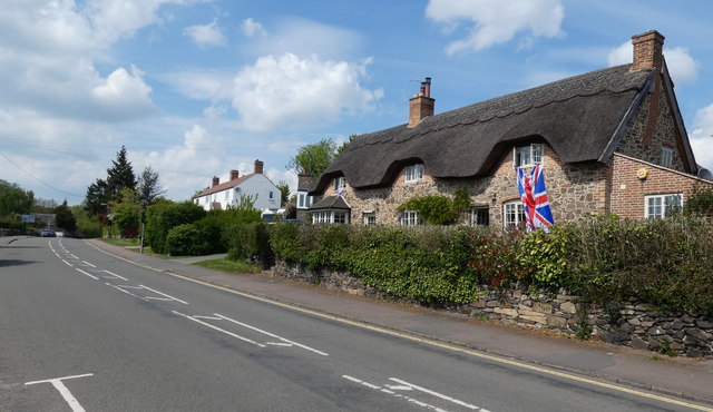 Thatched cottage on Newtown Linford High Street
