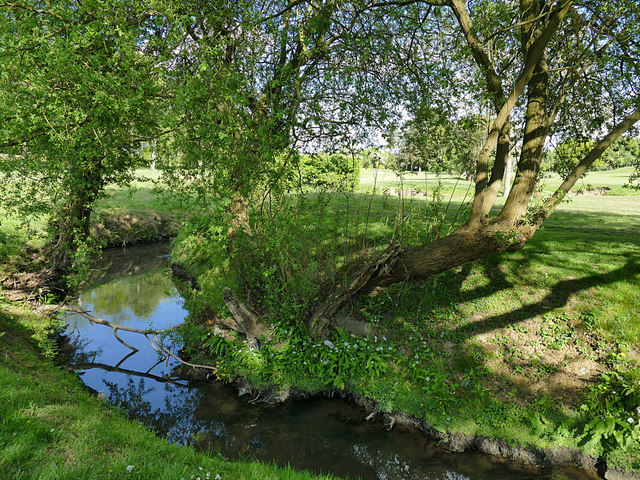 The Cock Beck, running through Garforth... © Stephen Craven cc-by-sa/2. ...