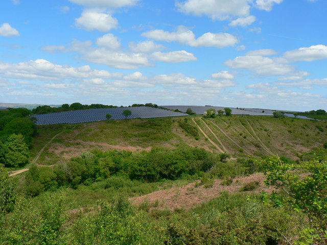 Solar farm near Waunarlwydd