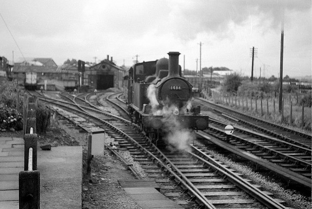 1466 leaving Tiverton Junction – 1963