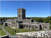 SM7525 : St David’s Cathedral by Alan Hughes