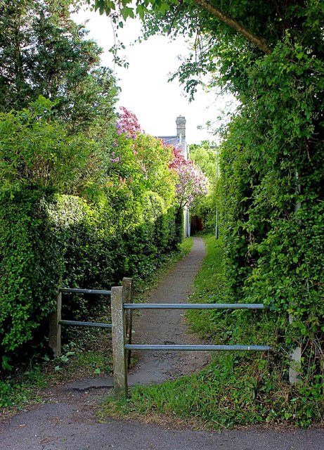 Entrance to Queens Passage, Pettitts Lane, Dry Drayton
