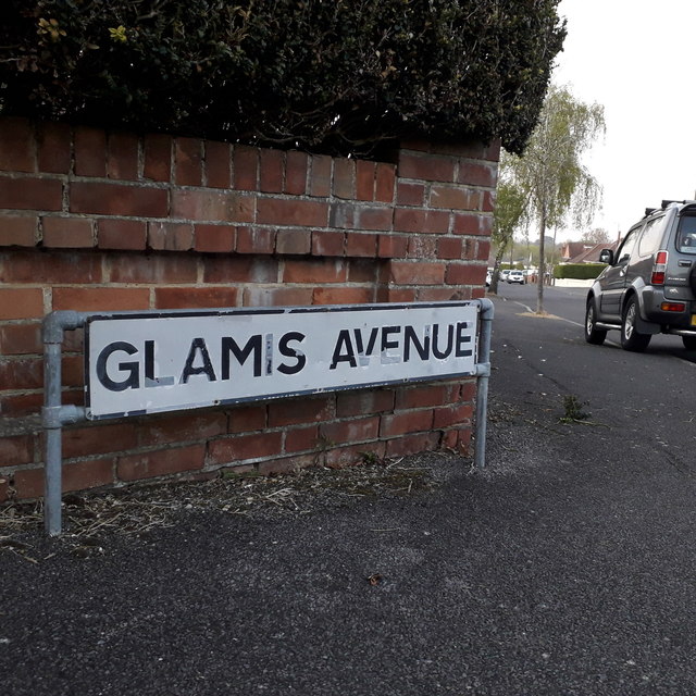 Northbourne: Glamis Avenue