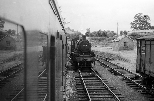 Running round the train, Llanfyllin 1963