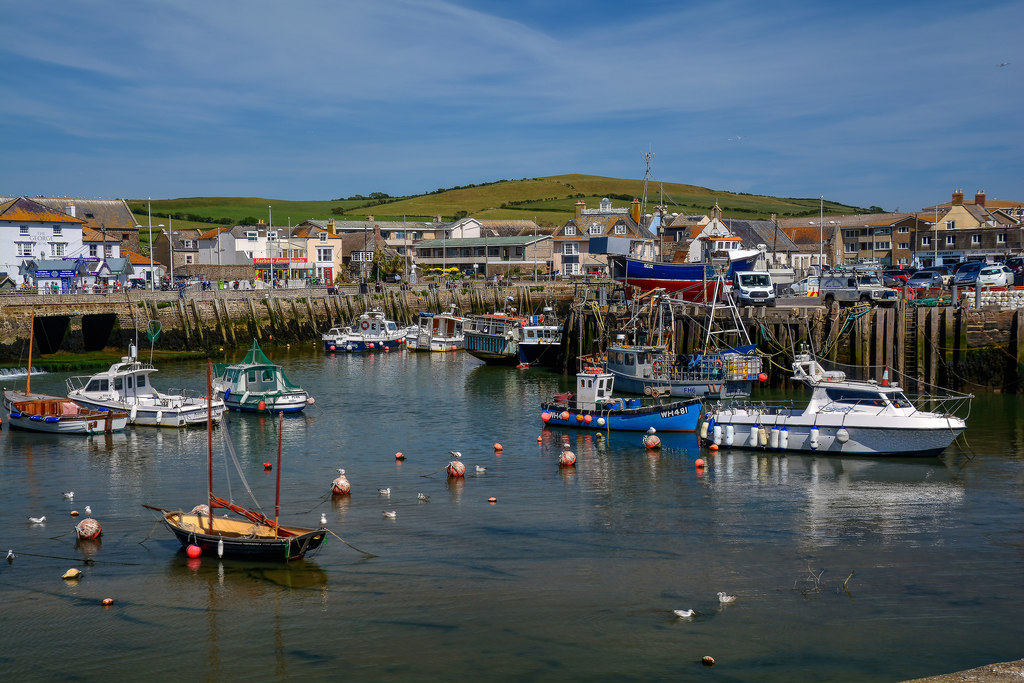 West Bay : Bridport Harbour © Lewis Clarke cc-by-sa/2.0 :: Geograph ...