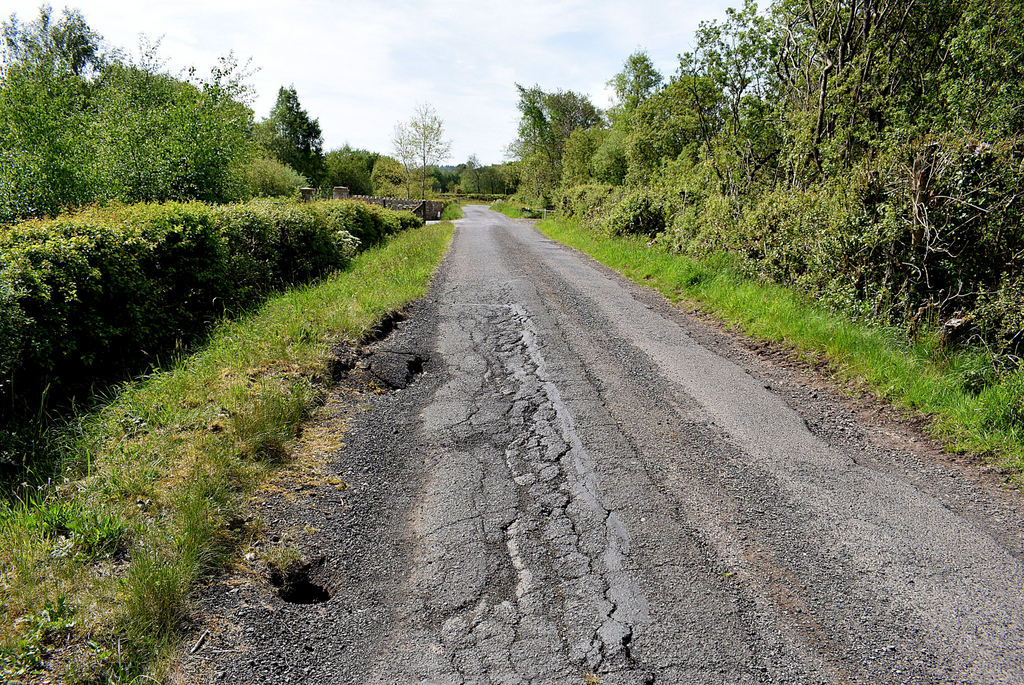 a-rough-road-dunnamona-kenneth-allen-geograph-ireland