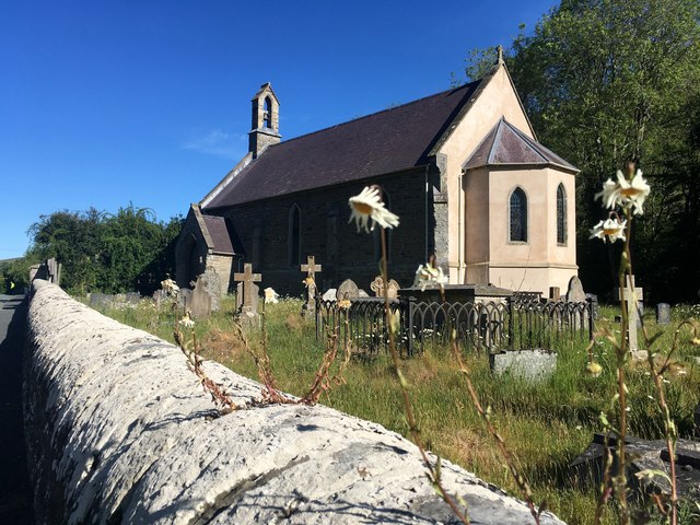 St. Mary Church, Chapel Lawn