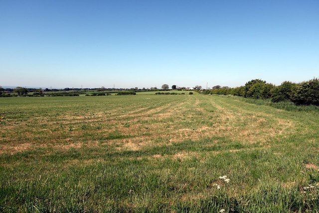 Farmland east of Breckney Hill