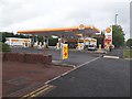 NZ2469 : Shell garage, Gosforth, Newcastle upon Tyne by Graham Robson