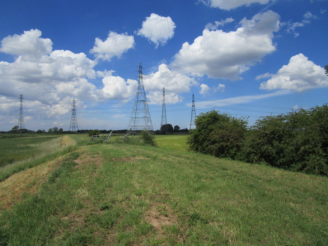 Nene Bank © Jonathan Thacker cc-by-sa/2.0 :: Geograph Britain and Ireland