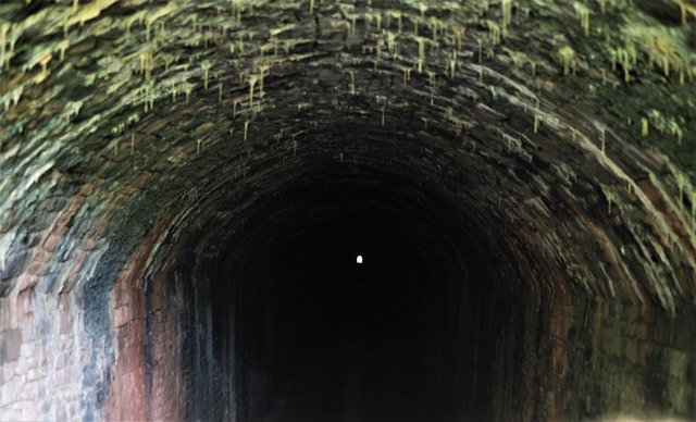 Inside Haie Hill tunnel