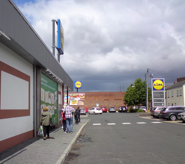 The Queue for Lidl