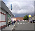 SJ9295 : The Queue for Lidl by Gerald England