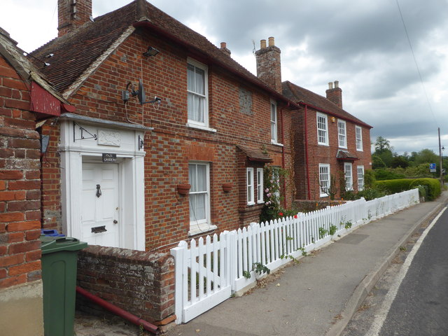 Houses on The Street, Doddington