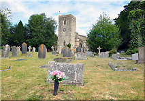 SP5621 : St Mary's Churchyard, Chesterton by Des Blenkinsopp