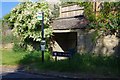 SP3917 : Bus stop and shelter, The Ridings, Stonesfield, Oxon by P L Chadwick
