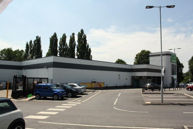 ASDA car park, Daventry Road © Roger Templeman :: Geograph Britain and ...