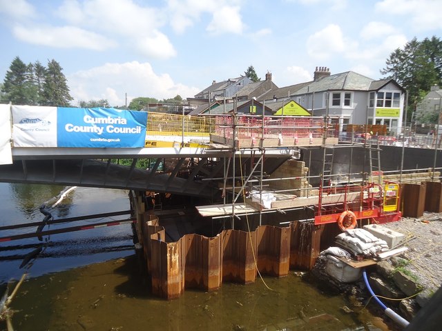 Building the new Pooley Bridge