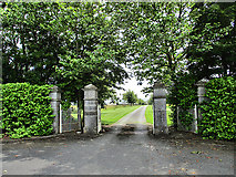 S6152 : Entrance Gateway by kevin higgins