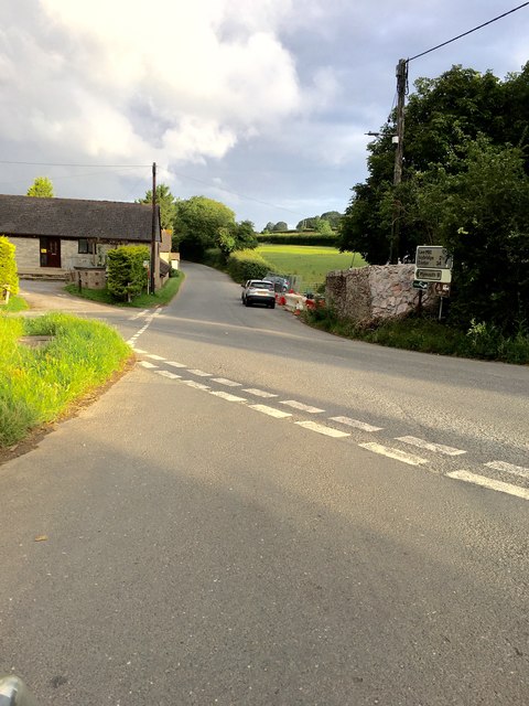 New Park Road at Smithaleigh © jeff collins :: Geograph Britain and Ireland