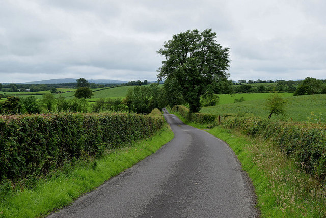 Minor road, Killinure © Kenneth Allen cc-by-sa/2.0 :: Geograph Ireland