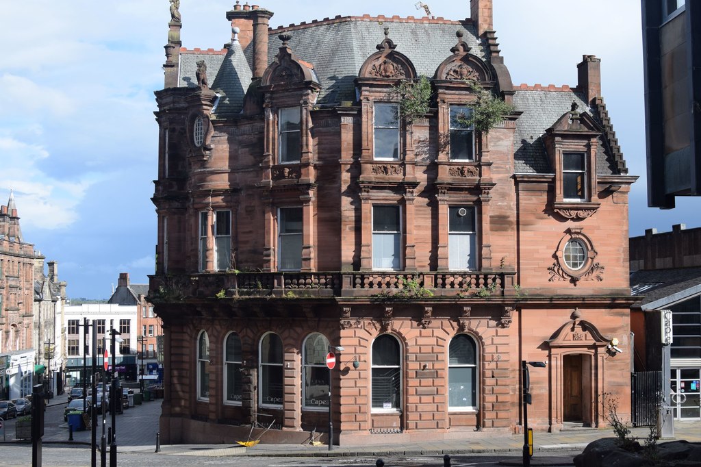 The old Clydesdale Bank building,... © Donald MacDonald Geograph