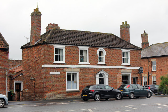 3 and 4 Market Place, Tattershall