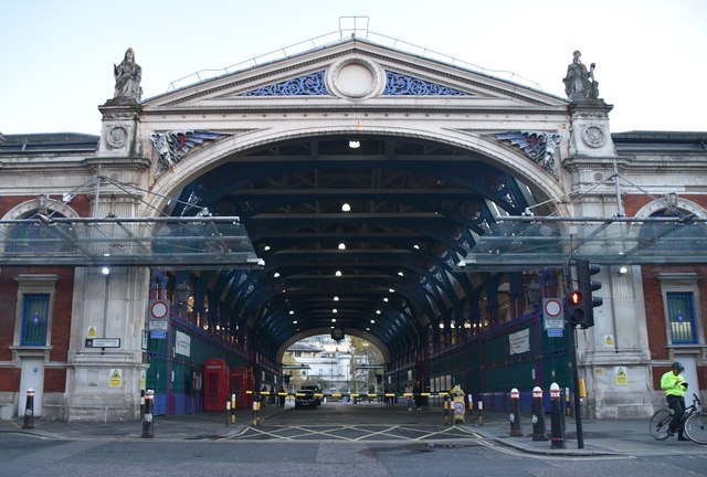 Grand Avenue, Smithfield Market © N Chadwick :: Geograph Britain And ...