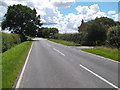 Approaching the crossroads at Boundary Farm