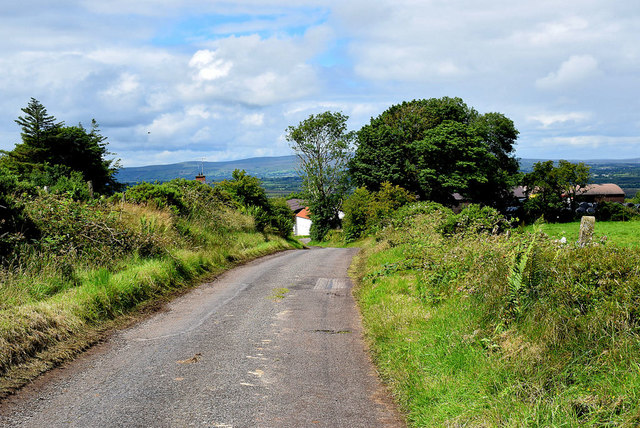 A hidden bend along Bernisk Road © Kenneth Allen cc-by-sa/2.0 ...