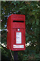 Postbox on Church Side, South End, Goxhill