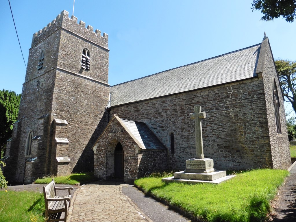 St Helens church, Abbotsham © Roger Cornfoot :: Geograph Britain and 