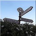 Direction Sign ? Signpost near Falthwaite Grange Farm, Stainborough