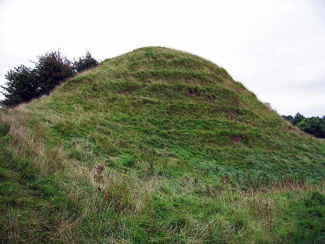 Kilbeg Upper Motte & Bailey, Meath (2) © Garry Dickinson :: Geograph ...