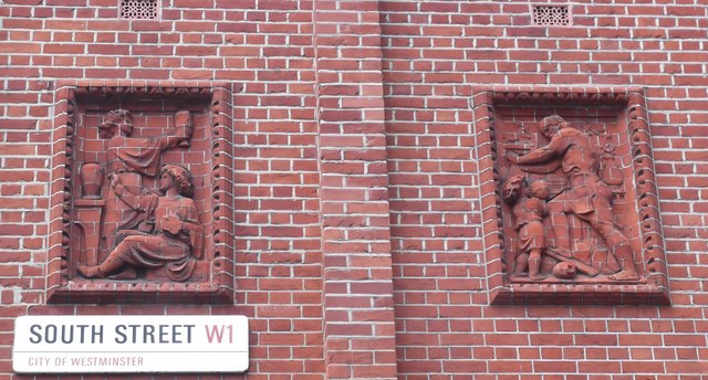 Street sign and brickwork, South Street