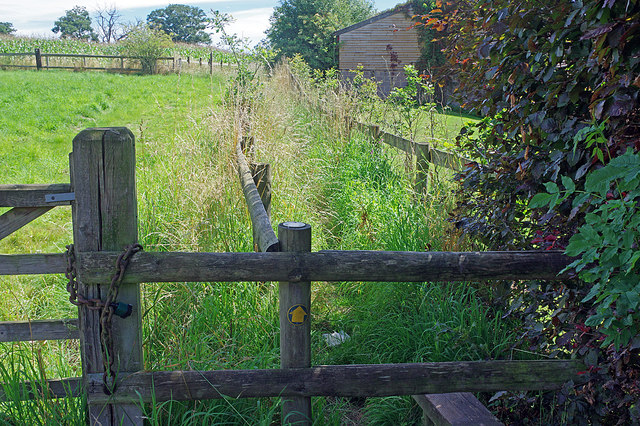 Path to Wootton Green © Stephen McKay :: Geograph Britain and Ireland