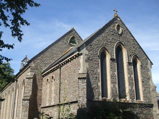 Christ Church, Hanham © Neil Owen cc-by-sa/2.0 :: Geograph Britain and ...