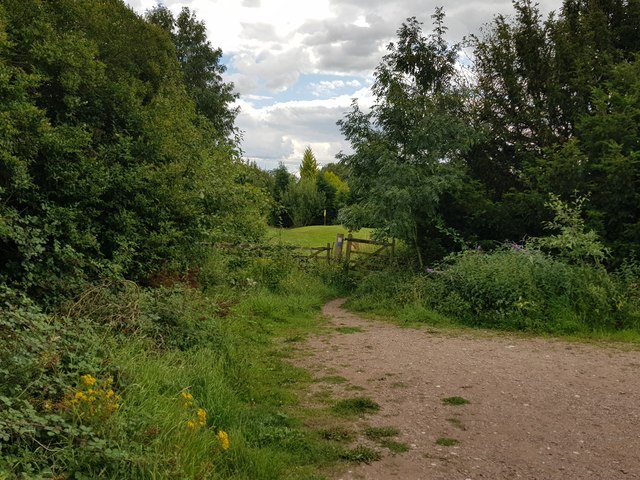 Gate from Green Lane to golf course, Hadzor circular walk