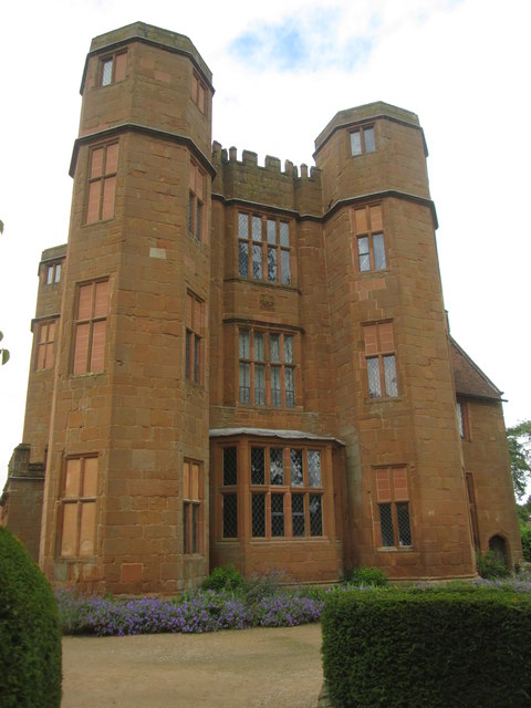 Leicester's  Gatehouse.  Kenilworth  Castle