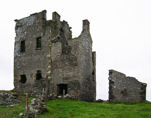 Spain Tower, Baltimore, Cork (1) © Garry Dickinson cc-by-sa/2.0 ...