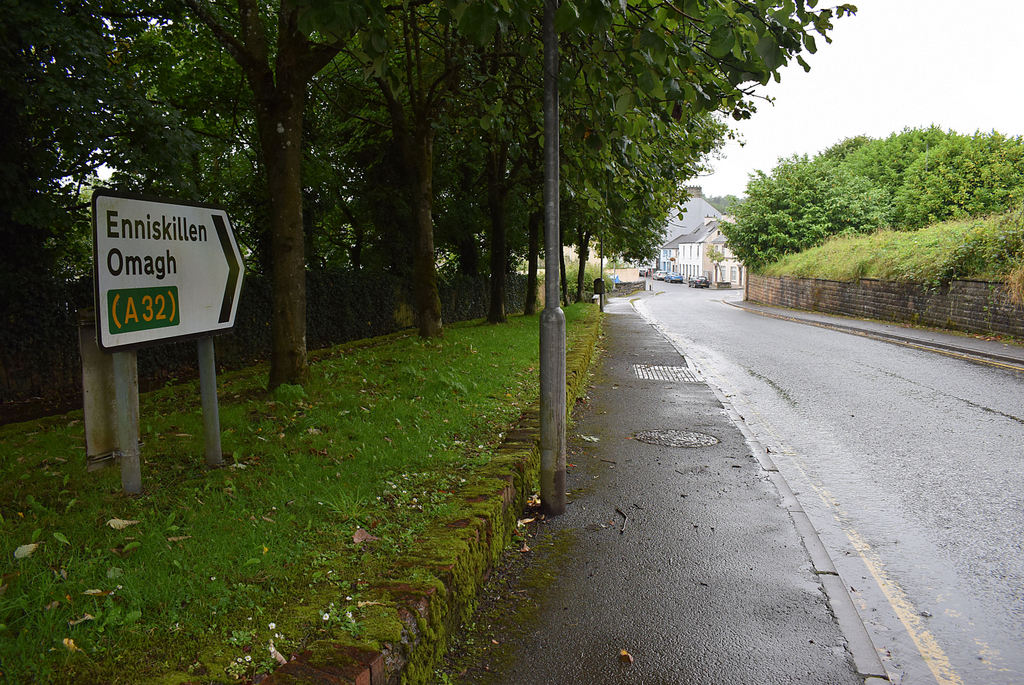 A32 road, Dromore © Kenneth Allen cc-by-sa/2.0 :: Geograph Britain and ...