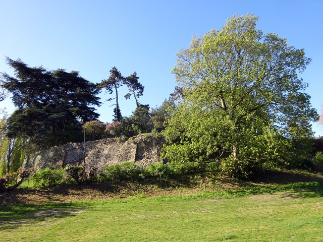 Roman wall, from Leicester Close, Riverside estate