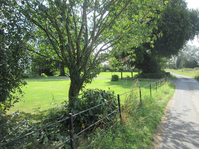 Rotsea  Lane  passing  Rotsea  Manor