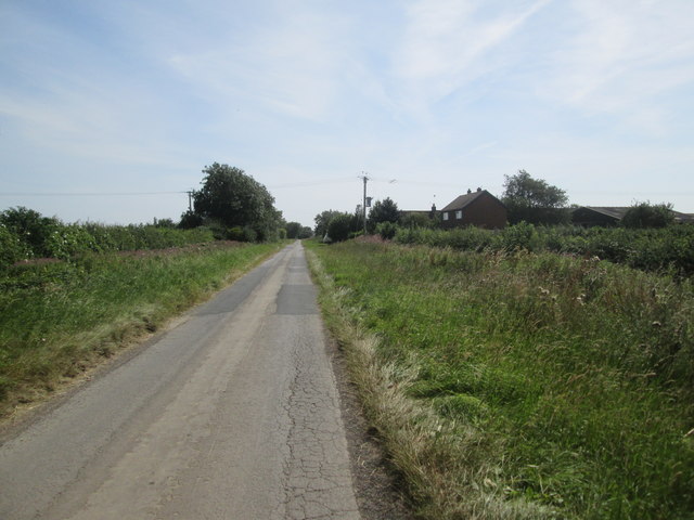 Corpslanding  Road.  Corpslanding  Farm  on  the  right