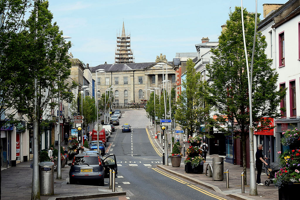 High Street, Omagh © Kenneth Allen cc-by-sa/2.0 :: Geograph Ireland