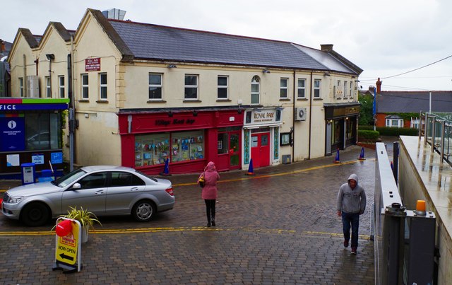 Village Book Shop & Royal Park Chinese © P L Chadwick :: Geograph 