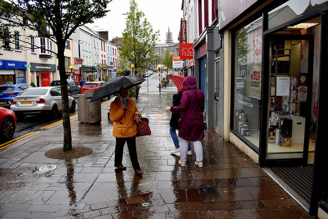 Wet paving along High Street, Omagh © Kenneth Allen cc-by-sa/2.0 ...